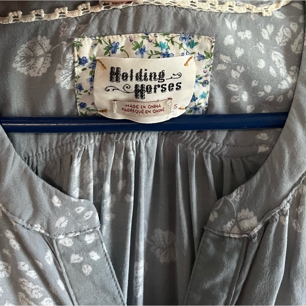 [Anthro Holding Horses] Gray Pavin Tunic- Small - Picture 6 of 10